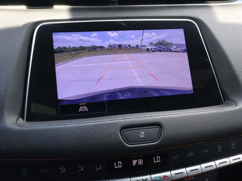 Used 2023 Cadillac XT4 Sport FWD image 31