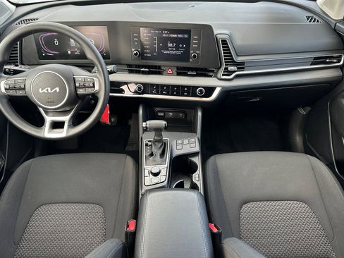 Used 2023 Kia Sportage LX image 13