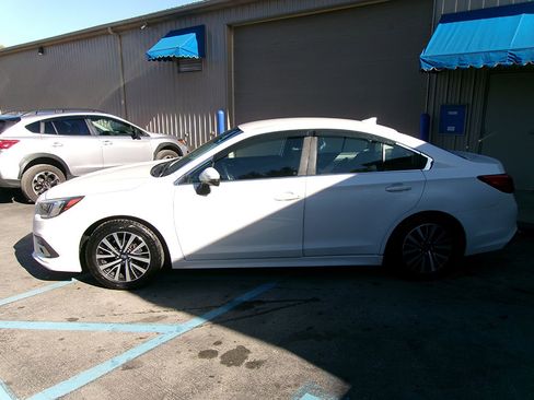 Used 2018 Subaru Legacy 2.5i Premium w/ Eyesight & BSD & Rcta & HBA image 3