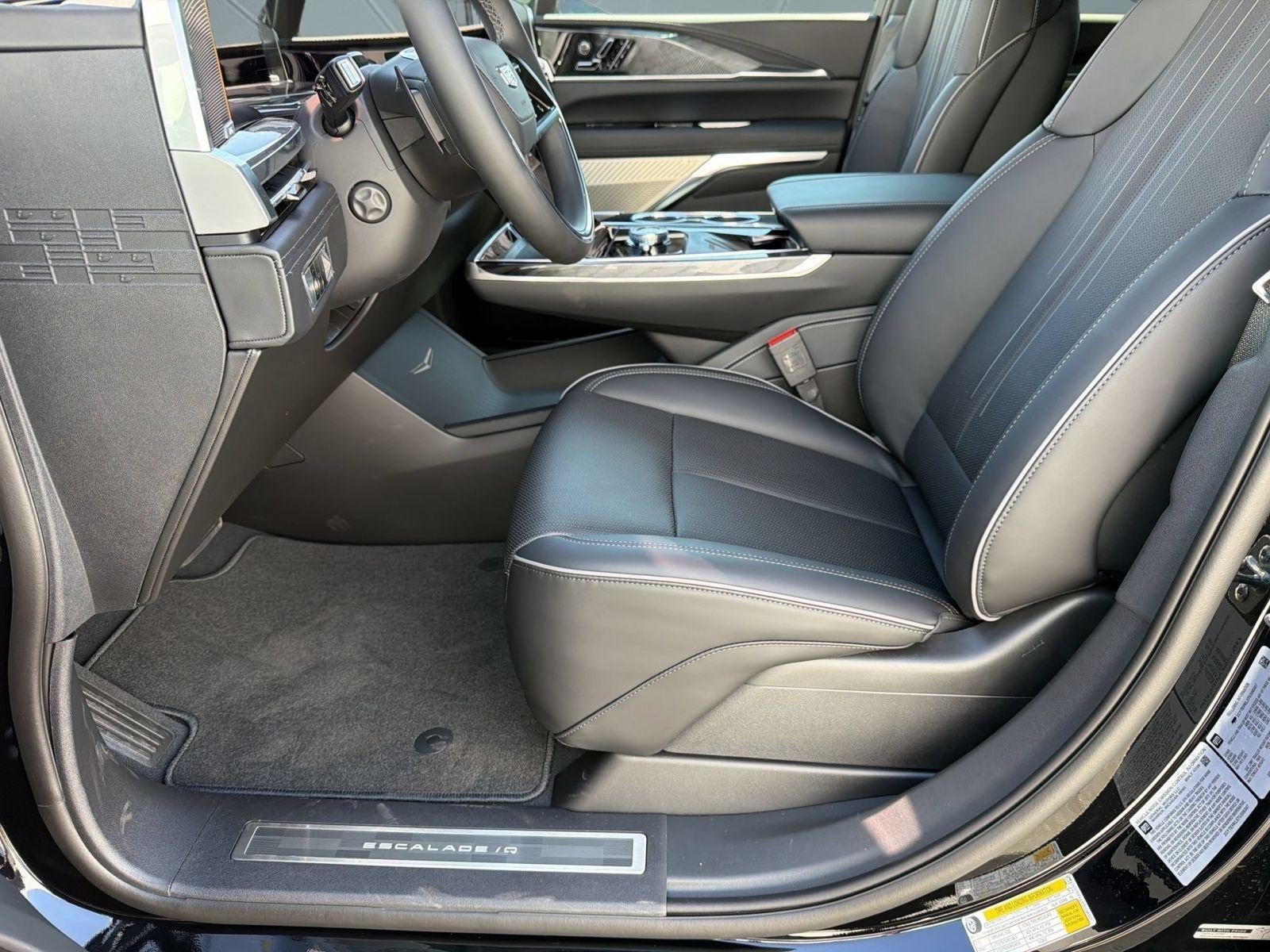New 2026 Cadillac Escalade IQ Sport 2 AWD/4WD image 4