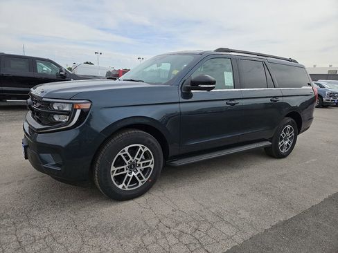 New 2026 Ford Expedition Max Active RWD image 5