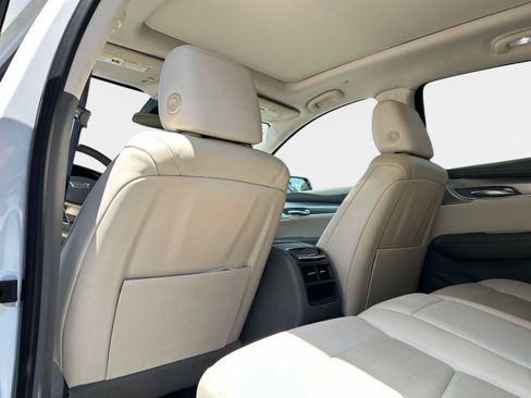 Used 2021 Cadillac XT5 Premium Luxury FWD image 15