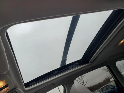 Used 2017 Subaru Forester 2.5i Premium w/ All-Weather Package image 14