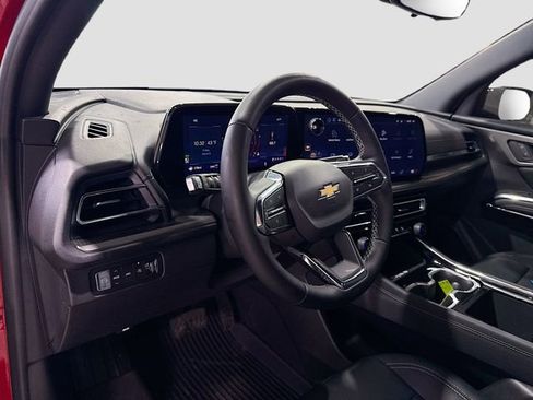 Used 2026 Chevrolet Traverse LT w/ Driver Confidence Package image 10