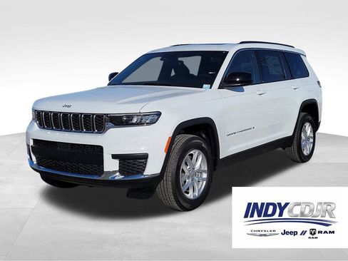 New 2025 Jeep Grand Cherokee L Laredo image 1