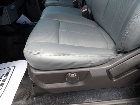 Used 2015 Ford F250 XL w/ Power Equipment Group RWD image 18