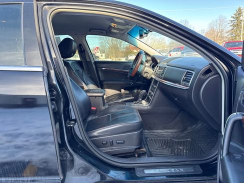 Used 2012 Lincoln MKZ image 11