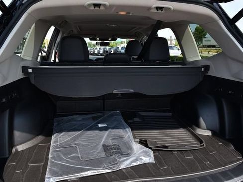 Used 2022 Subaru Forester Limited AWD/4WD image 26