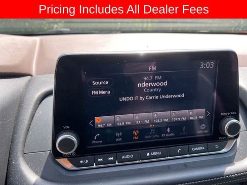 Used 2023 Nissan Rogue SV w/ SV Premium B Package FWD image 6