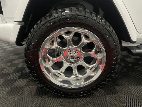 Used 2024 Jeep Wrangler High Altitude AWD/4WD image 20