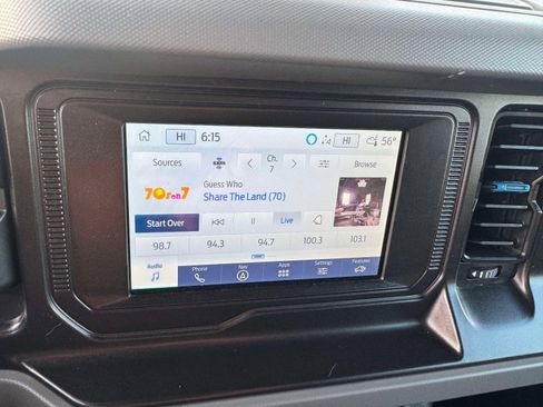 Used 2022 Ford Bronco Black Diamond image 33