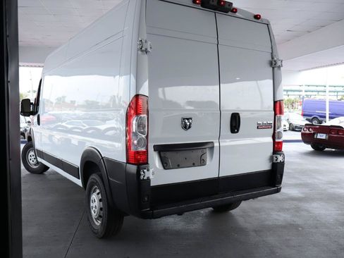 Used 2017 RAM ProMaster 2500 FWD image 9