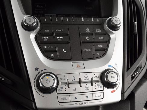 Used 2017 Chevrolet Equinox LT w/ Convenience Package FWD image 22