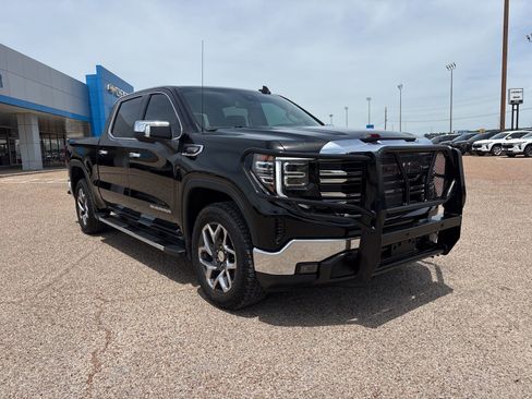Used 2025 GMC Sierra 1500 SLT AWD/4WD image 8