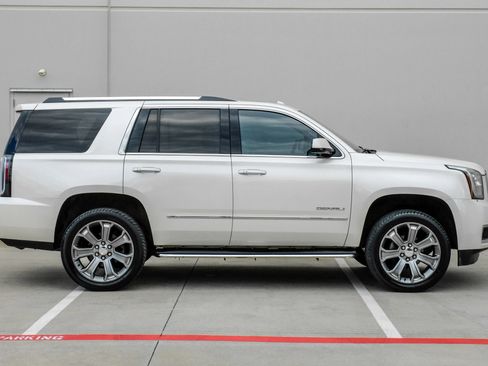 Used 2015 GMC Yukon Denali w/ Open Road Package RWD image 3