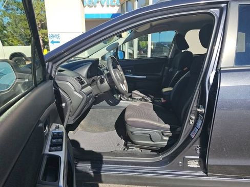 Used 2017 Subaru Crosstrek 2.0i Premium AWD/4WD image 9