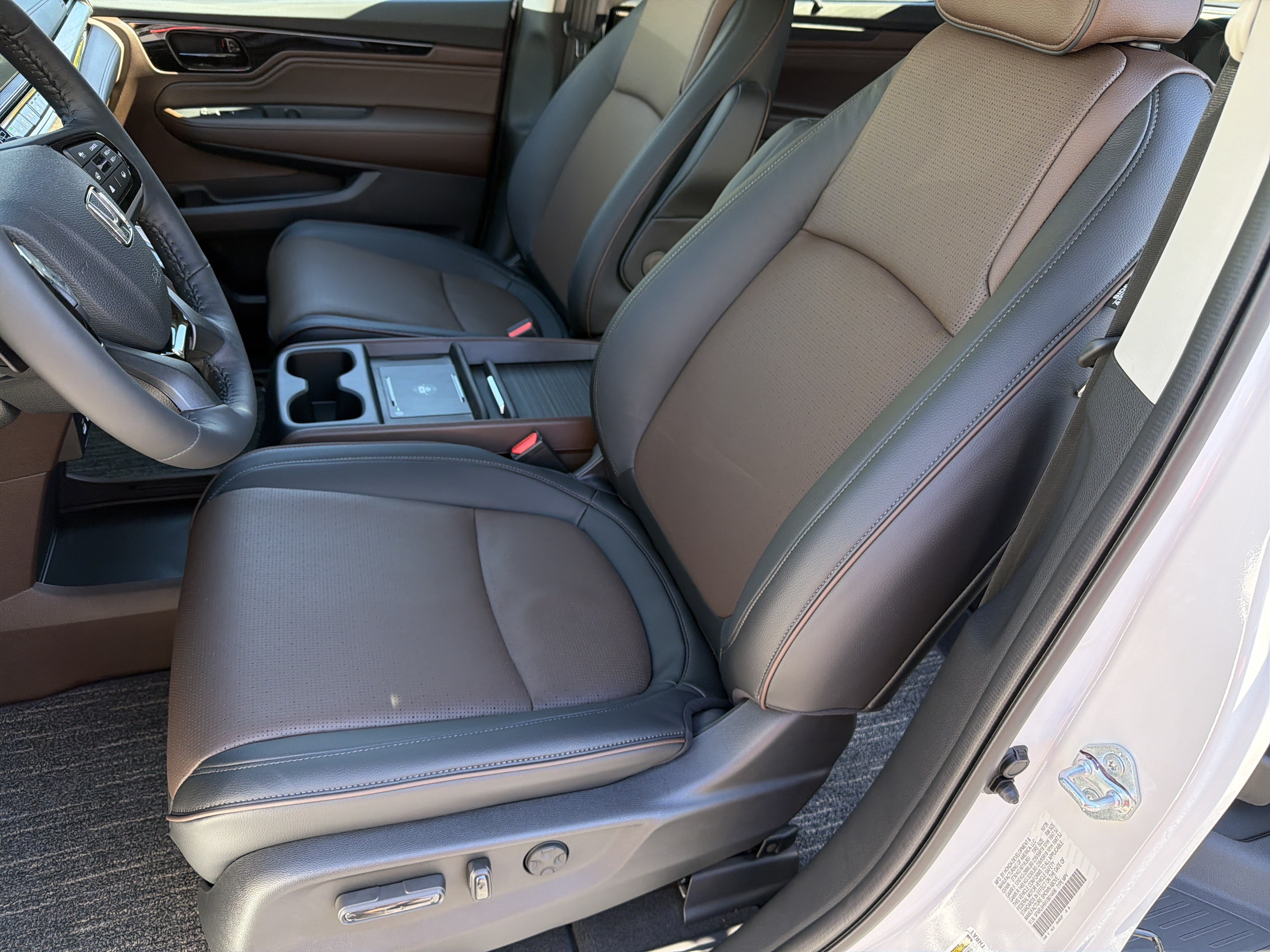 New 2027 Honda Odyssey Elite image 16