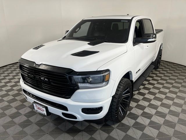 Used 2022 RAM 1500 Laramie AWD/4WD image 3