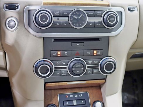 Used 2016 Land Rover LR4 HSE image 23