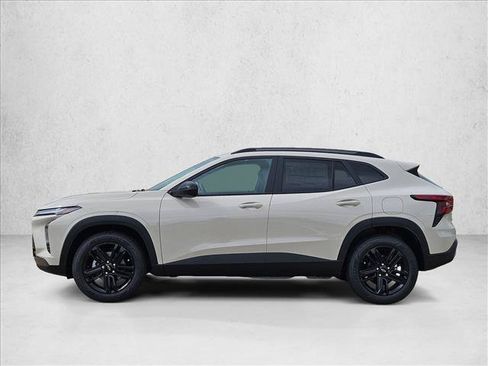 New 2026 Chevrolet Trax ACTIV w/ Sunroof Package FWD image 5