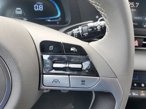 New 2026 Hyundai Elantra SEL Sport FWD image 12