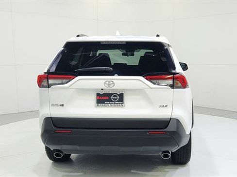 Used 2025 Toyota RAV4 XLE FWD image 7