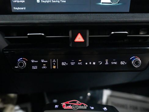 Used 2022 Kia EV6 Wind image 33