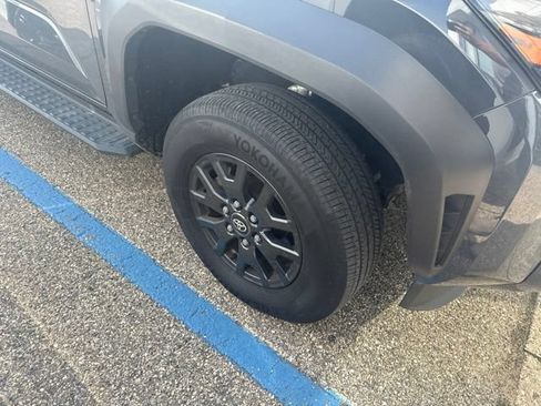 Used 2025 Toyota 4Runner SR5 AWD/4WD image 3