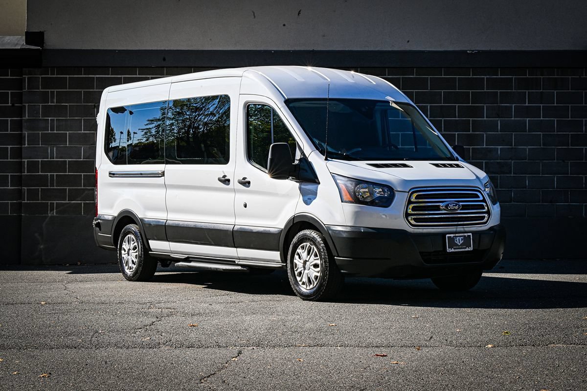 Used 2018 Ford Transit 350 XLT RWD image 2