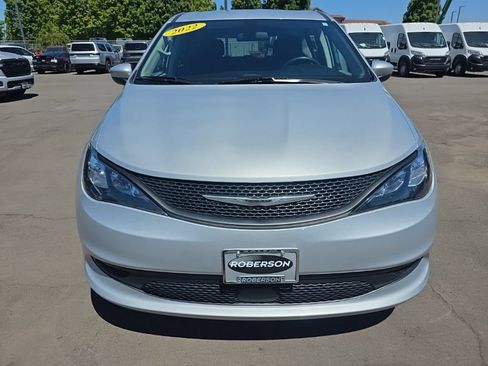 Used 2022 Chrysler Voyager LX FWD image 8
