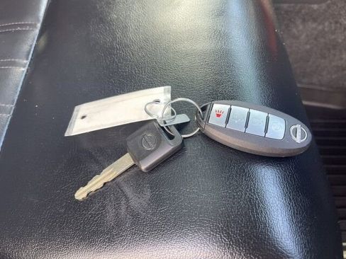 Used 2023 Nissan Frontier PRO-4X w/ Pro-4X Premium Package image 40