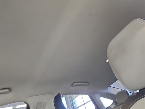 Used 2019 Ford Fusion SE w/ Equipment Group 151A image 28