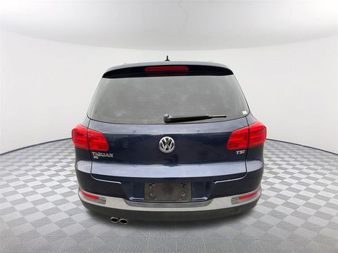 Used 2016 Volkswagen Tiguan SE image 6