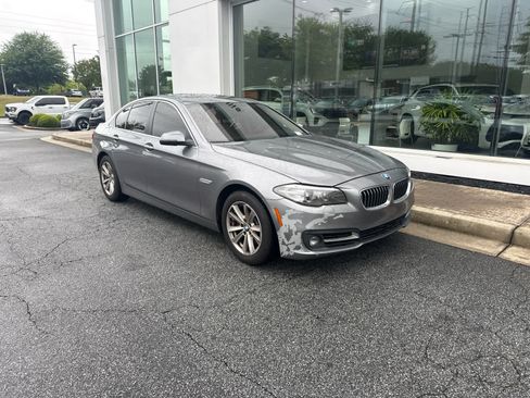 Used 2015 BMW 528i Sedan RWD image 2