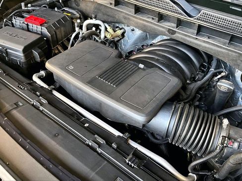 Used 2024 GMC Yukon SLT image 33