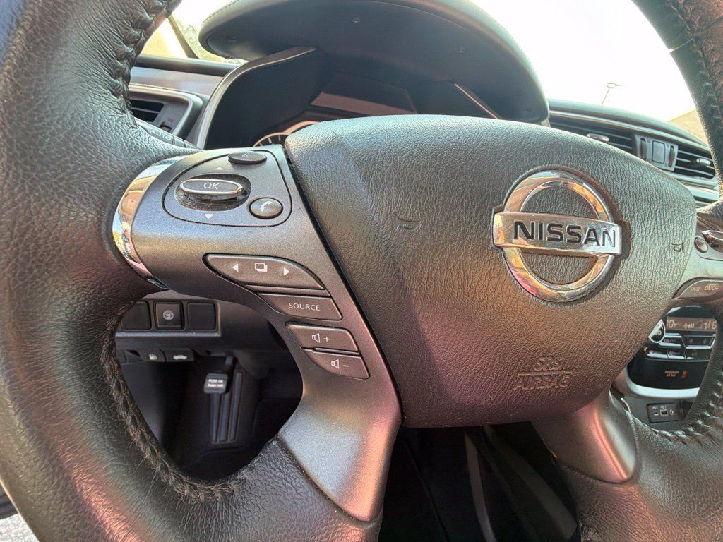 Used 2023 Nissan Murano SV AWD/4WD image 14