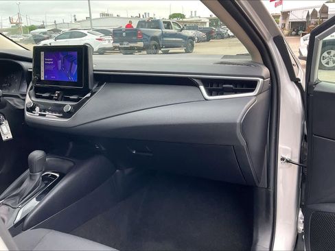Used 2024 Toyota Corolla LE FWD image 18