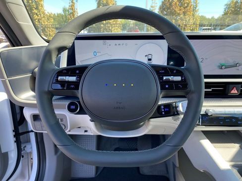 New 2025 Hyundai Ioniq 6 SEL RWD image 12