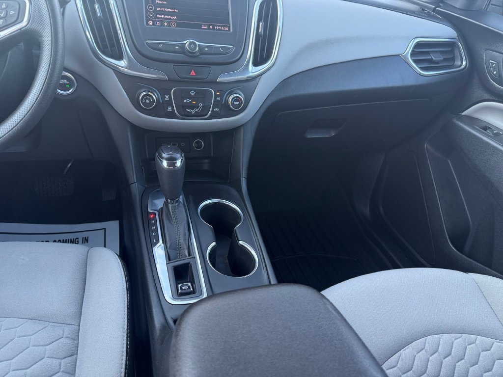 Used 2020 Chevrolet Equinox LS w/ LS Convenience Package FWD image 11