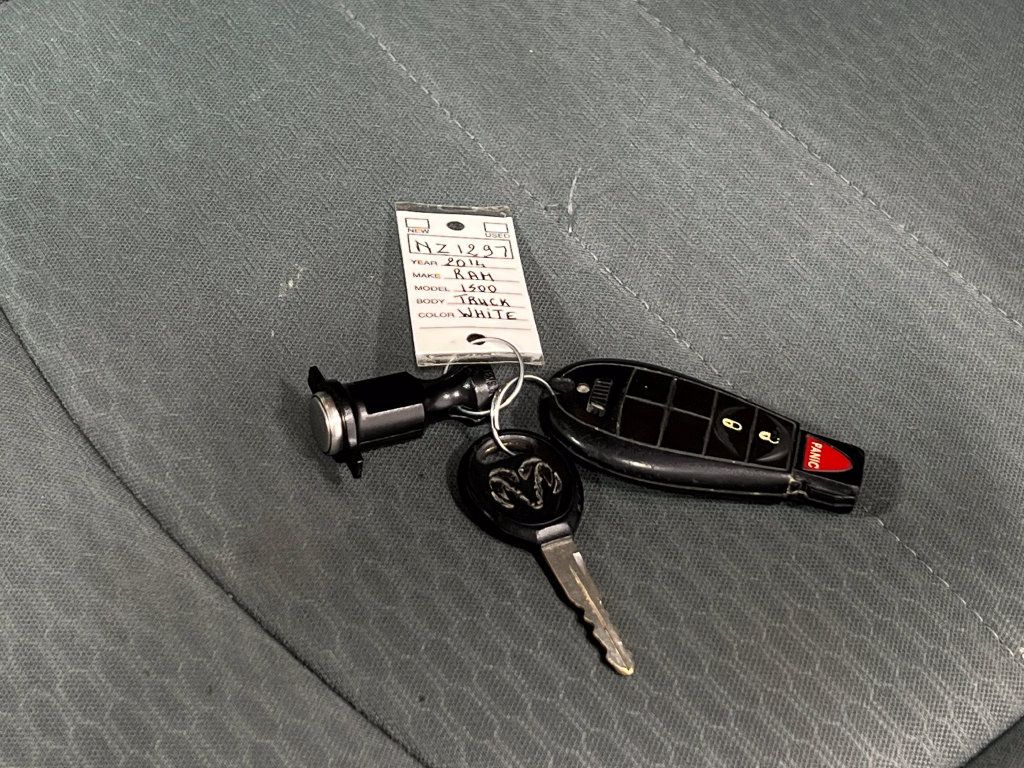 Used 2014 RAM 1500 Express AWD/4WD image 36