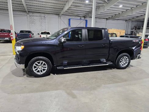 Used 2022 Chevrolet Silverado 1500 LT w/ Max Trailering Package AWD/4WD image 4