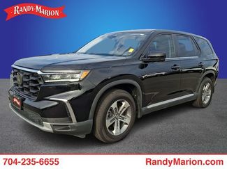 Used 2023 Honda Pilot EX-L video 1