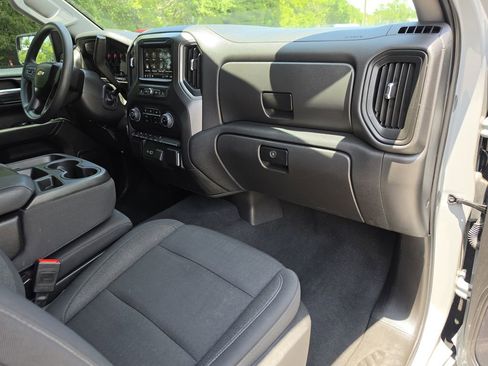 Used 2025 Chevrolet Silverado 1500 Custom AWD/4WD image 11