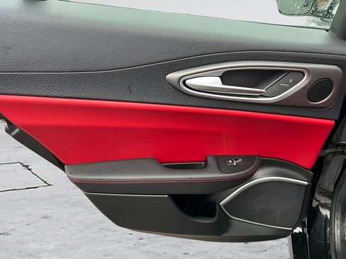 Used 2019 Alfa Romeo Giulia Ti Sport w/ Quick Order Package 22S Sport image 23