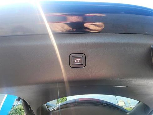 Used 2023 Buick Enclave Essence w/ Experience Buick Package image 16