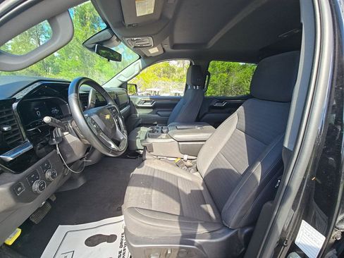 Used 2023 Chevrolet Silverado 1500 LT w/ Protection Package AWD/4WD image 10