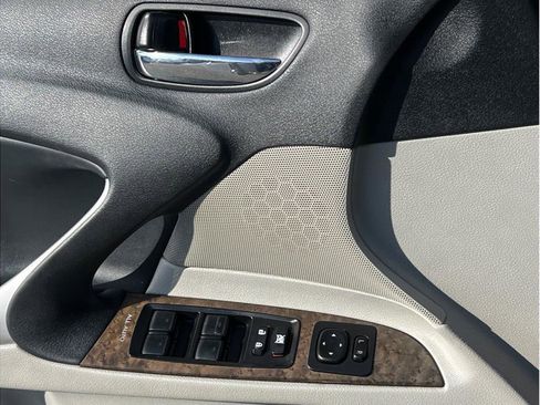Used 2011 Lexus IS 250 image 15