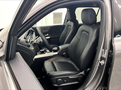 Certified 2022 Mercedes-Benz GLB 250 4MATIC image 16