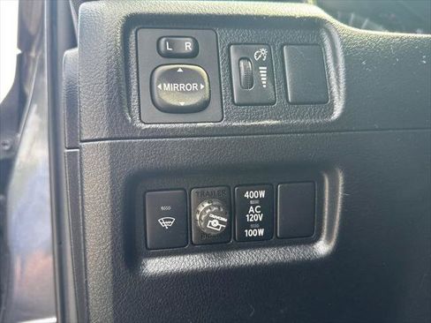 Used 2015 Toyota 4Runner Trail AWD/4WD image 15