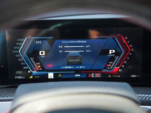 Used 2023 BMW XM image 24